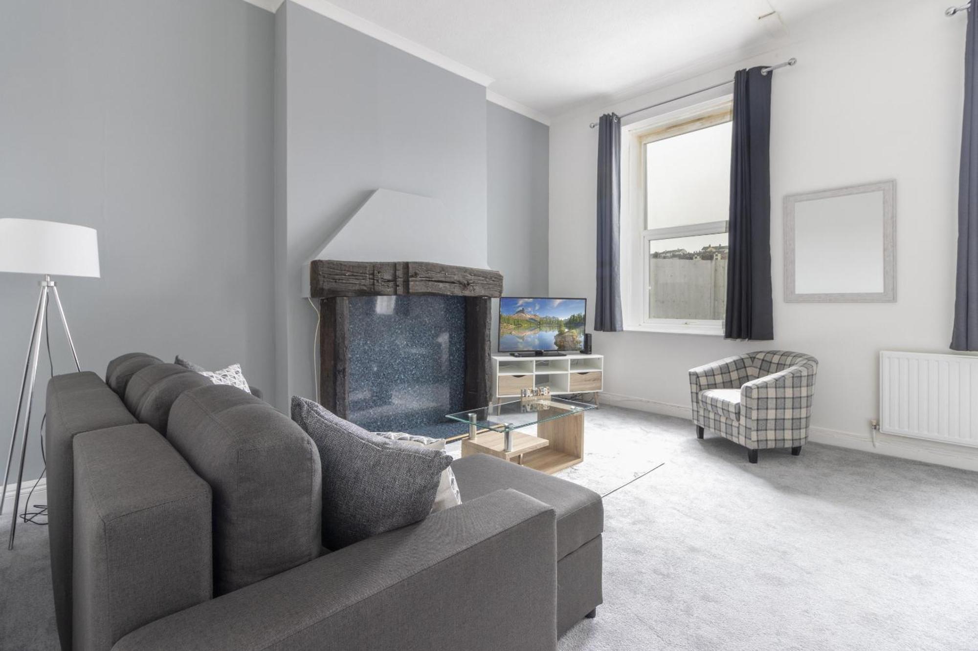 Alexandra - Large 3 Bed Perfect For Contractors, Free Parking, Fast Wifi And Great Value! Apartment Plymouth Ngoại thất bức ảnh
