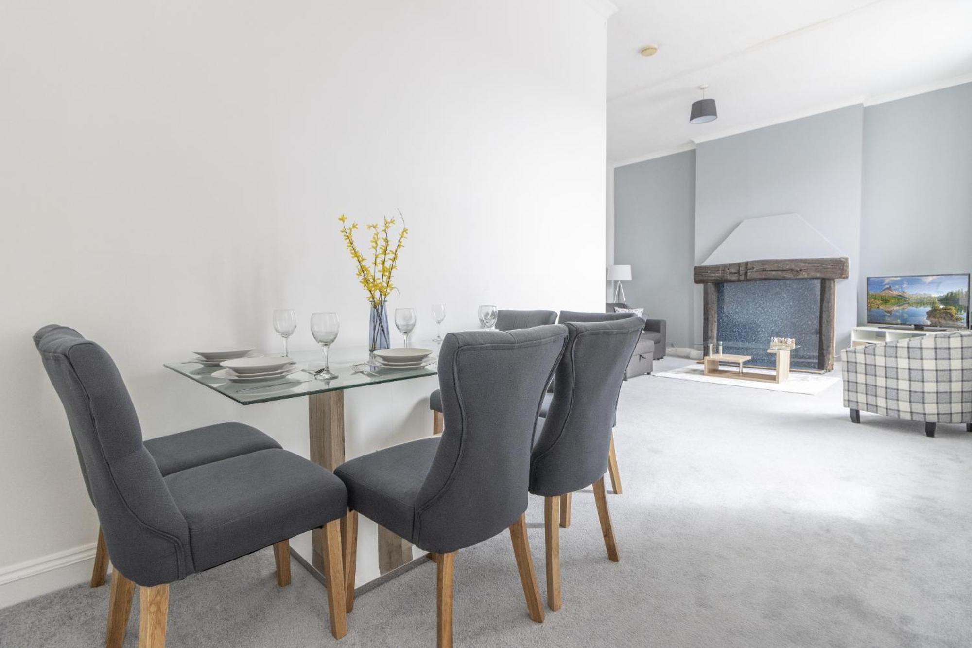 Alexandra - Large 3 Bed Perfect For Contractors, Free Parking, Fast Wifi And Great Value! Apartment Plymouth Ngoại thất bức ảnh