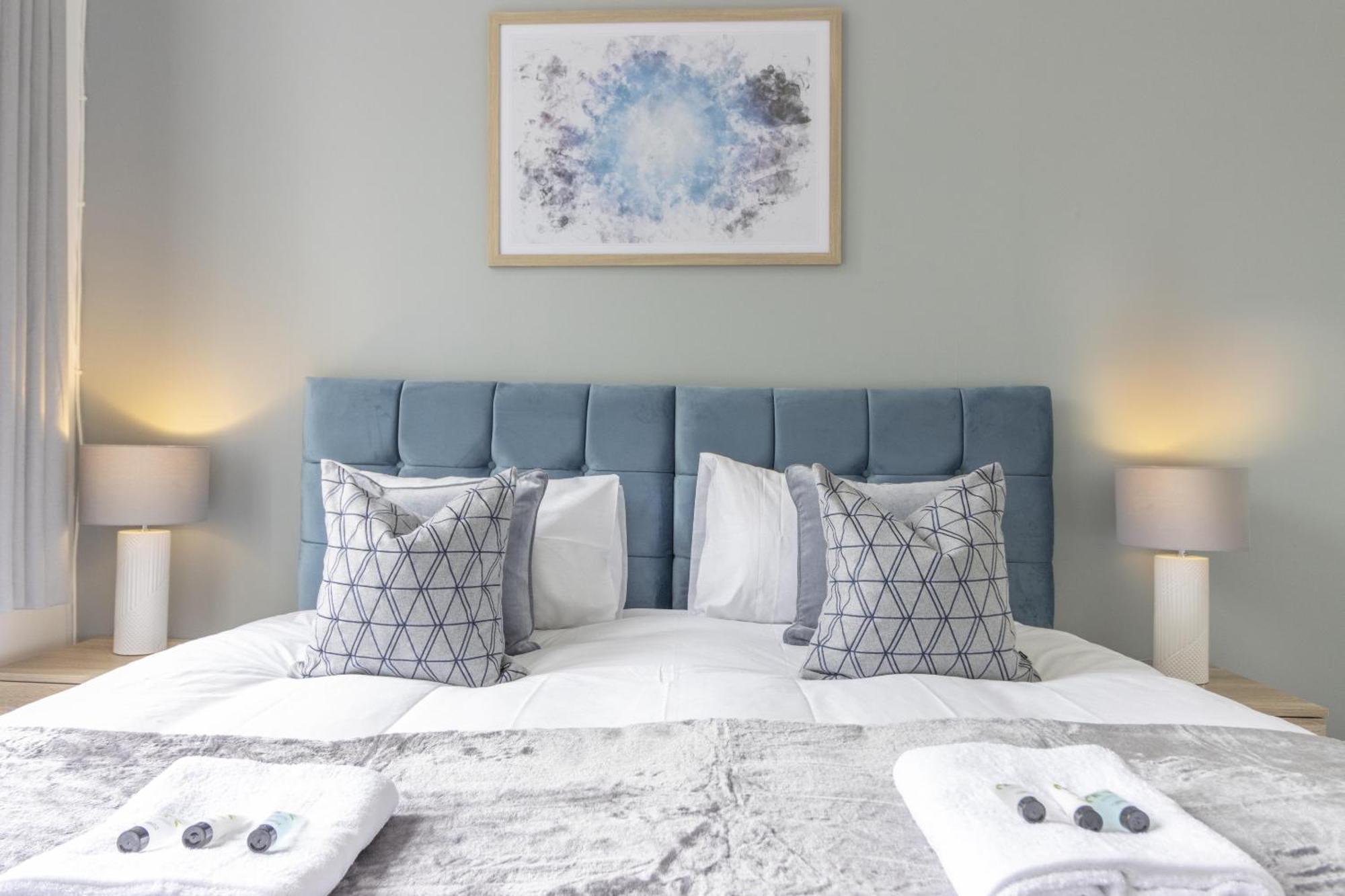 Alexandra - Large 3 Bed Perfect For Contractors, Free Parking, Fast Wifi And Great Value! Apartment Plymouth Ngoại thất bức ảnh
